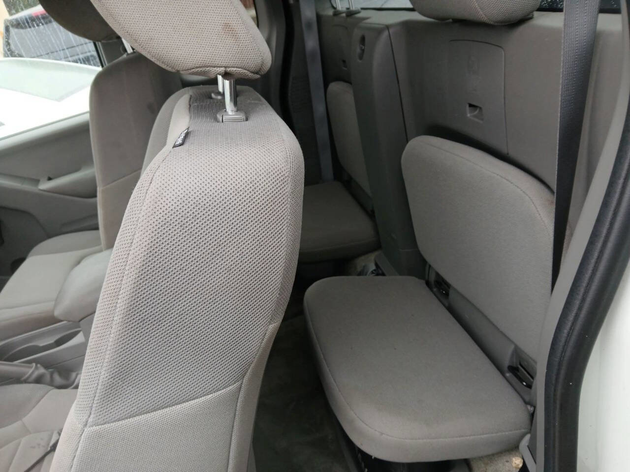 Used 2018 Nissan Frontier S image 13