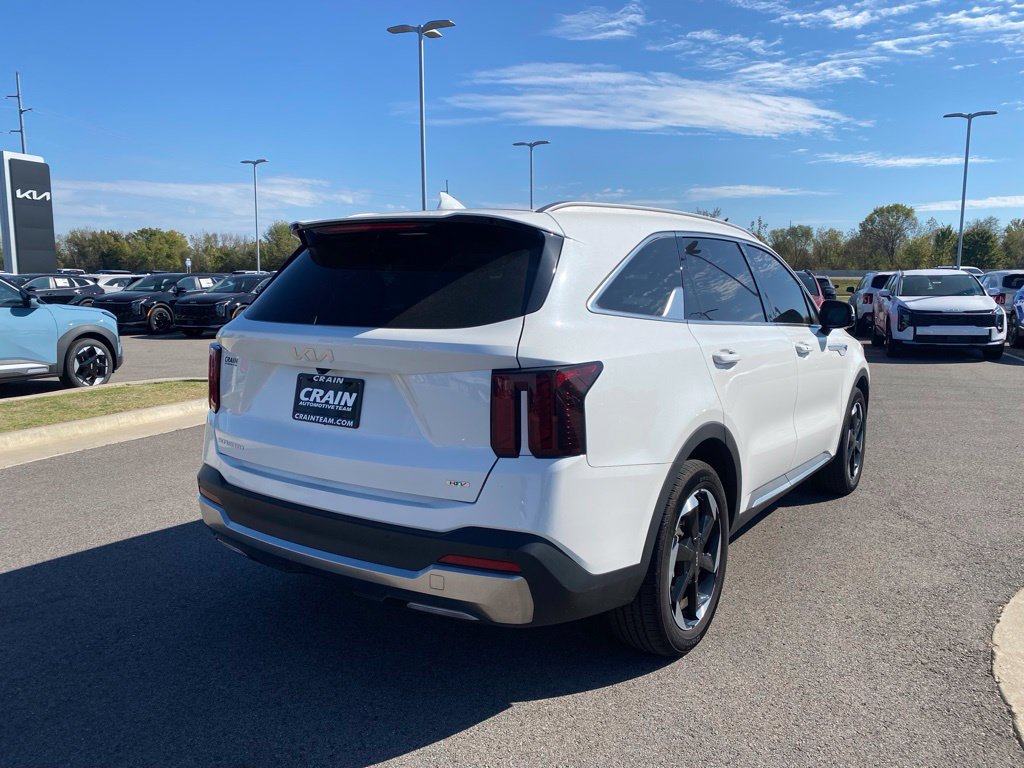 Certified 2025 Kia Sorento EX w/ EX Panoramic Sunroof Package FWD image 8