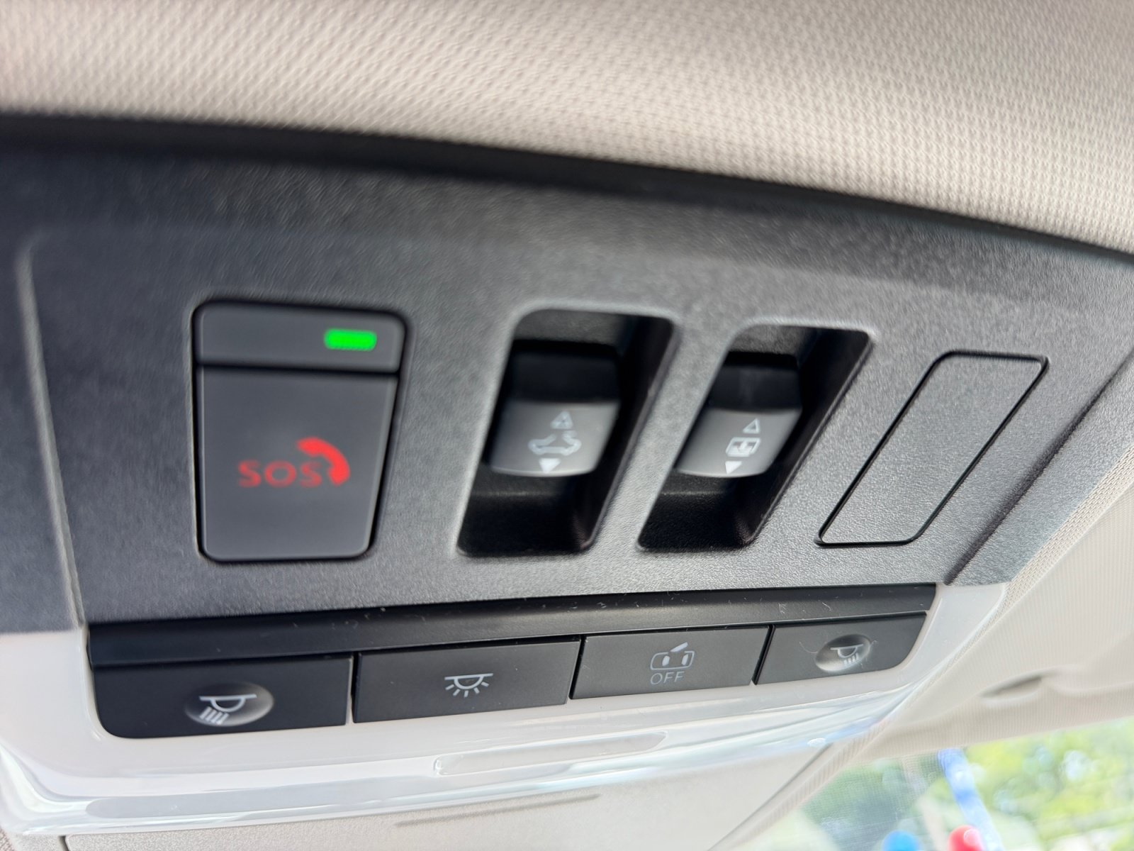 Used 2023 Nissan Rogue SL AWD/4WD image 27