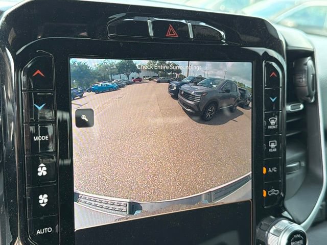 Used 2022 RAM 1500 Big Horn AWD/4WD image 30