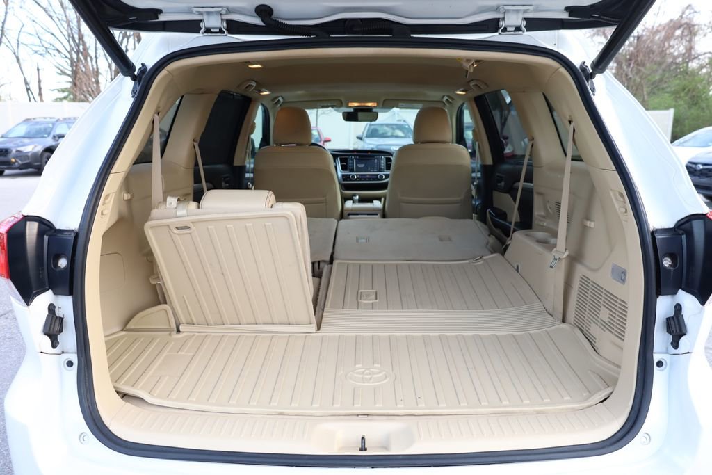 Used 2018 Toyota Highlander XLE image 8