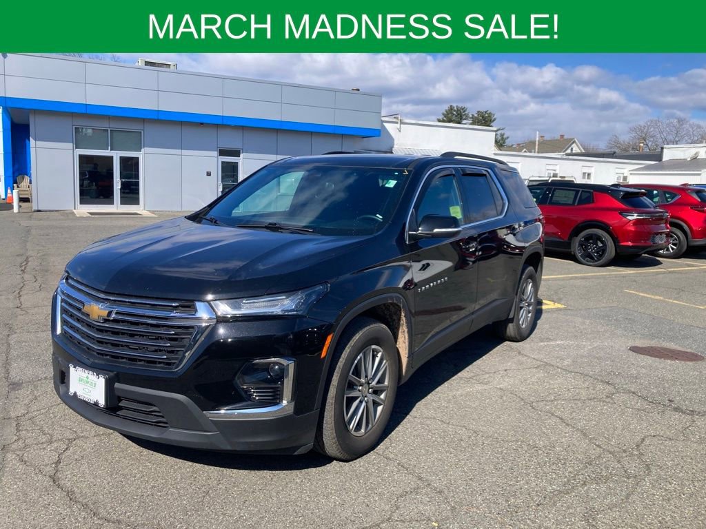 Used 2023 Chevrolet Traverse LT image 3