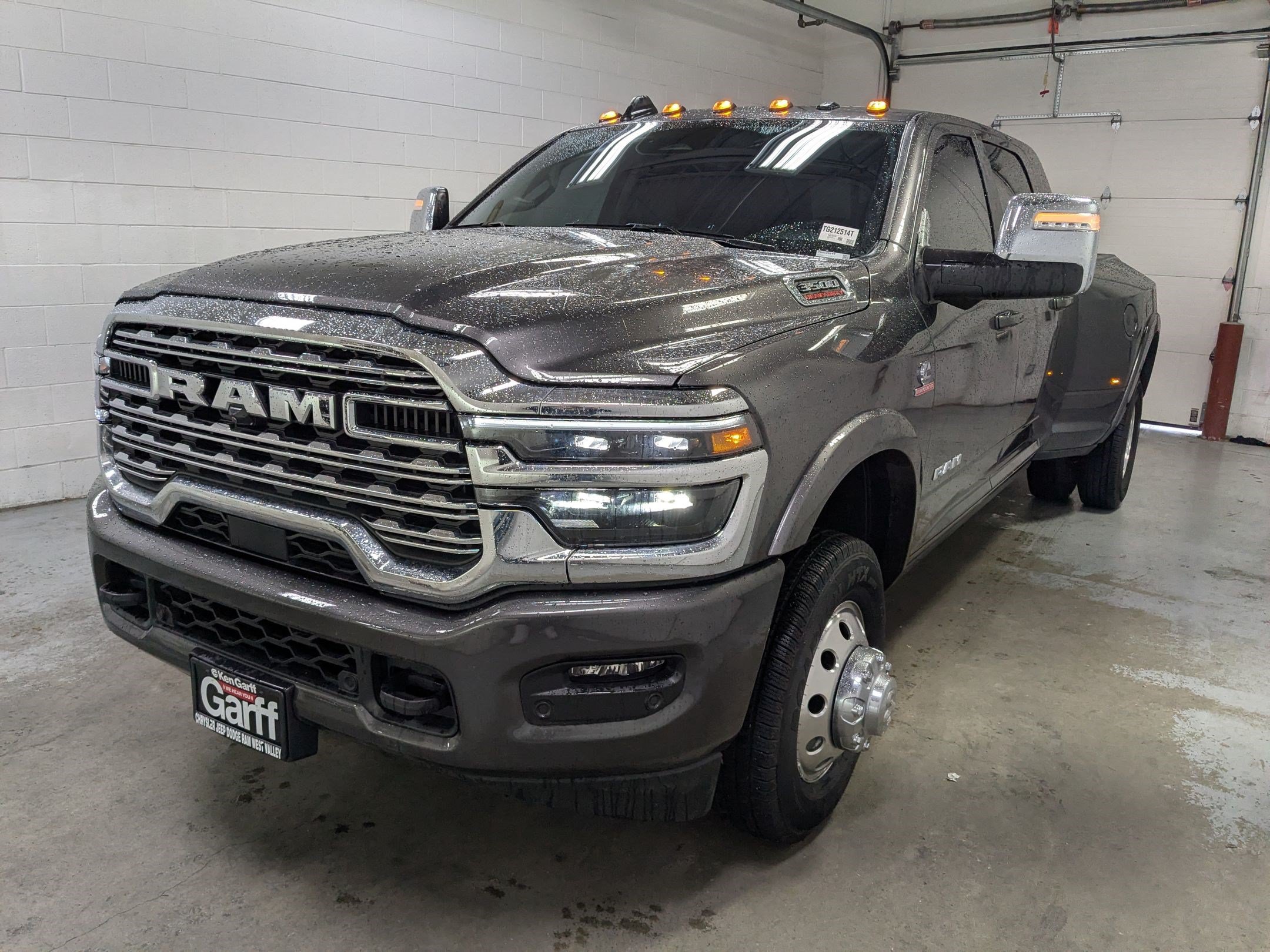 Used 2026 RAM 3500 Longhorn AWD/4WD image 11