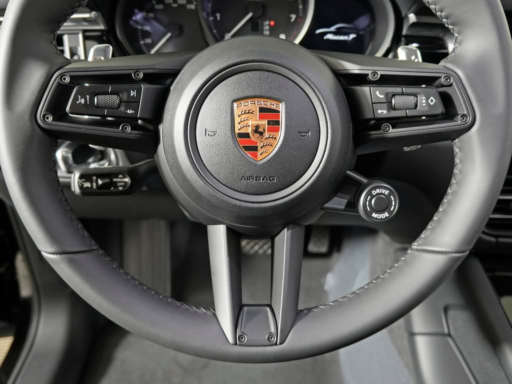 Certified 2026 Porsche Macan Turbo AWD/4WD image 23
