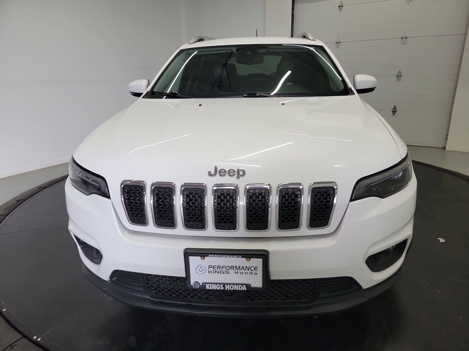 Used 2021 Jeep Cherokee Latitude Plus AWD/4WD image 2