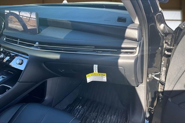 Used 2025 INFINITI QX60 Sensory w/ Vision Package image 17