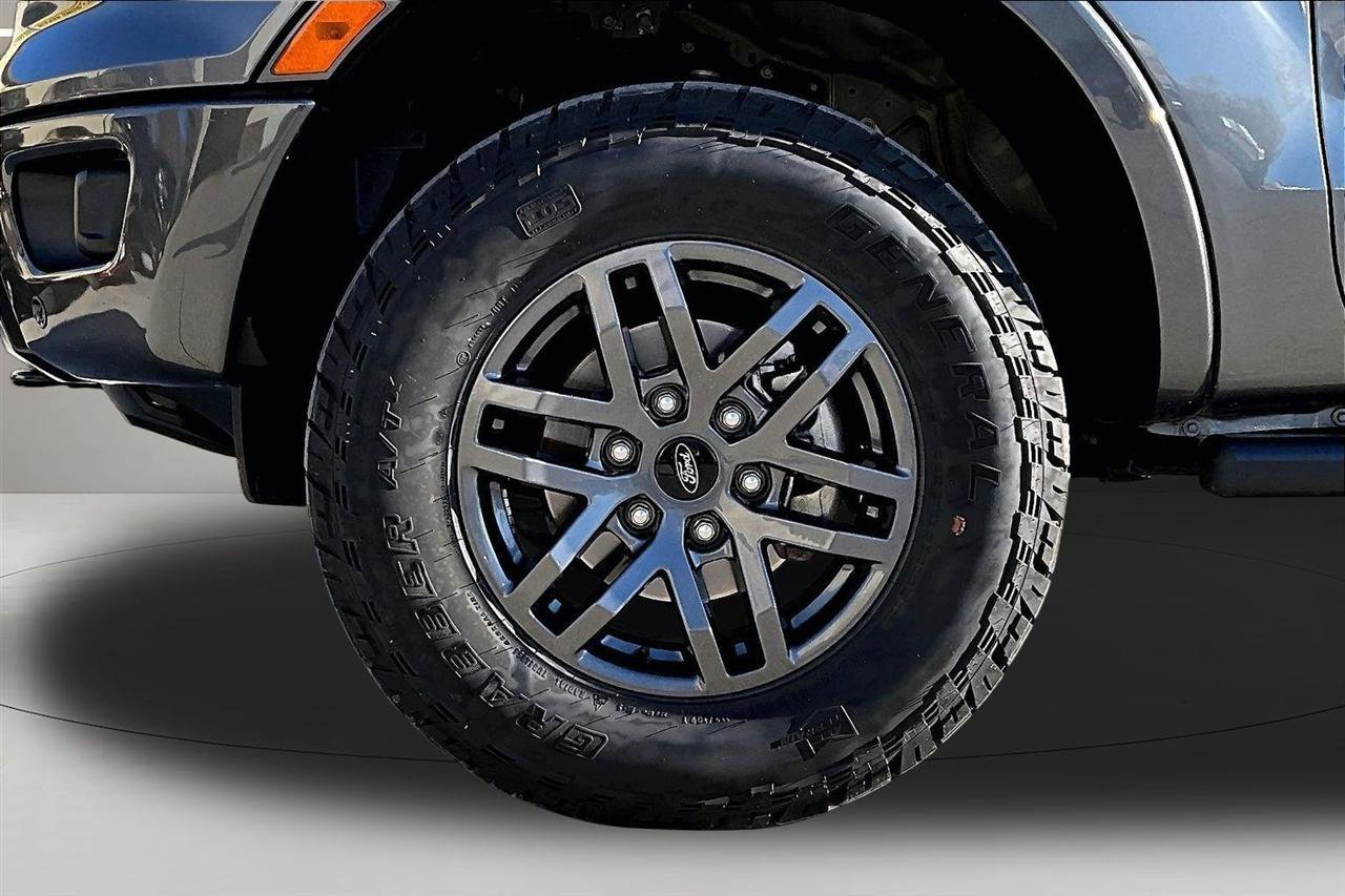 Used 2022 Ford Ranger Lariat w/ Tremor Off-Road Package image 32