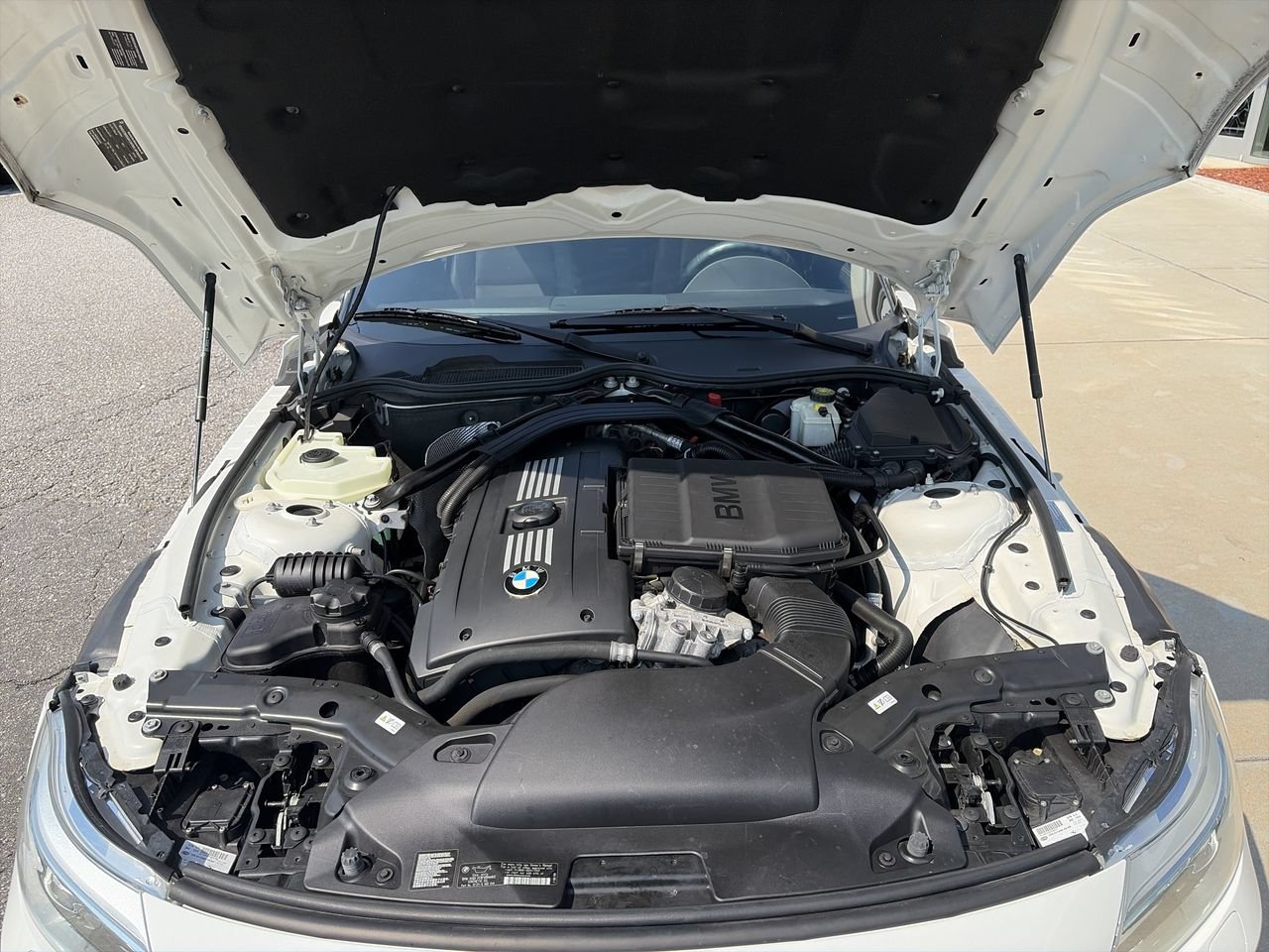 Used 2014 BMW Z4 sDrive35is RWD image 32