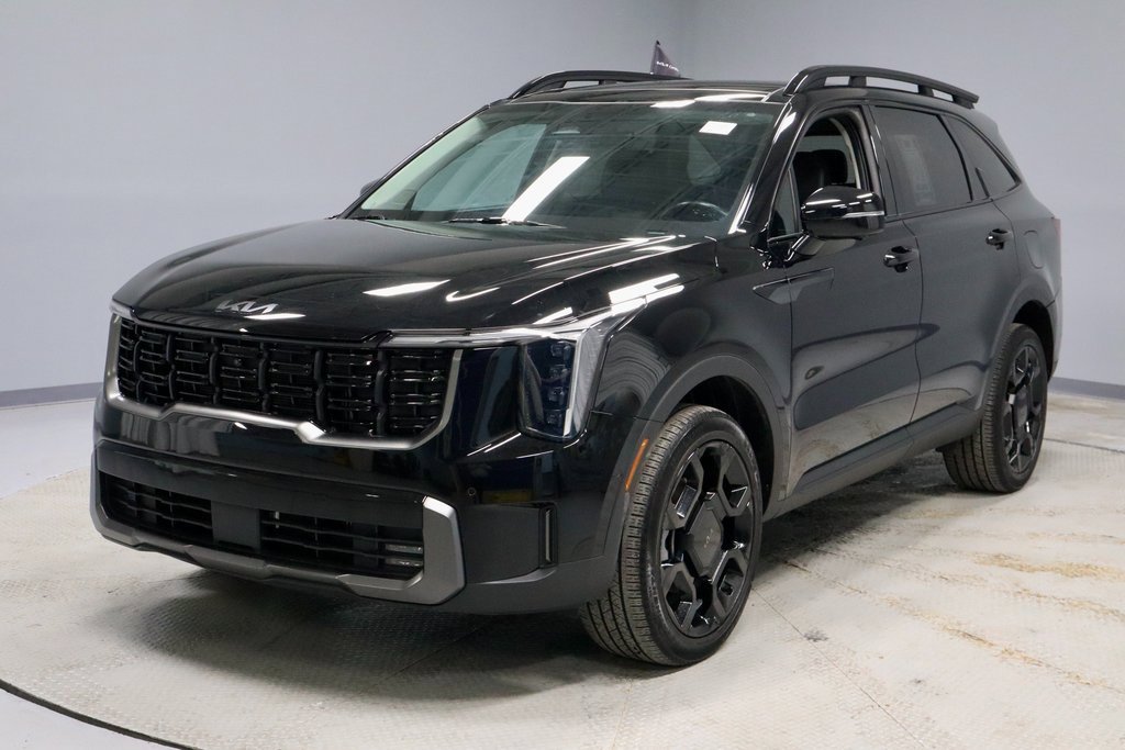 Used 2025 Kia Sorento SX image 9