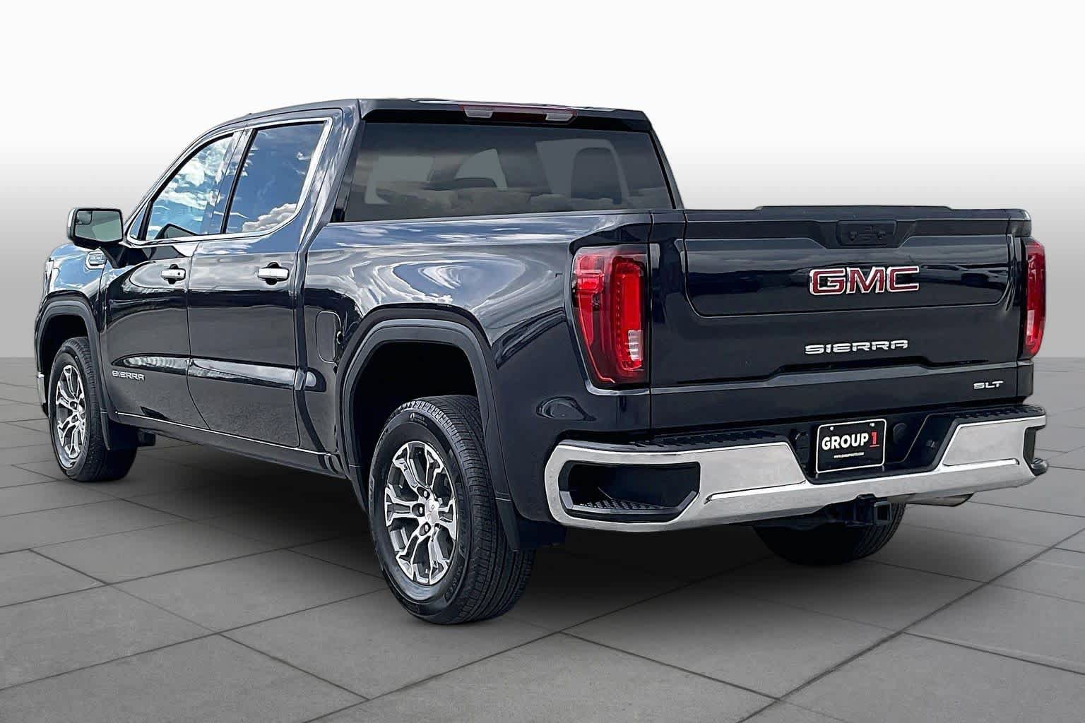 Used 2026 GMC Sierra 1500 SLT RWD image 12