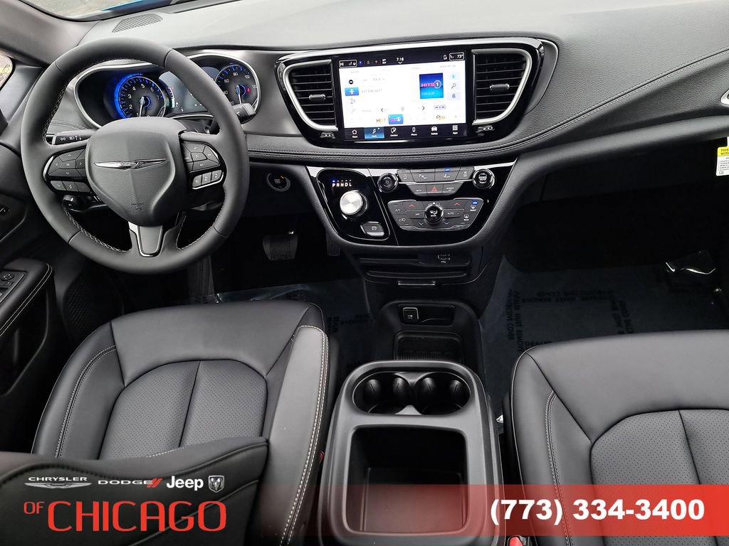 New 2026 Chrysler Pacifica Select w/ S Appearance Package image 18