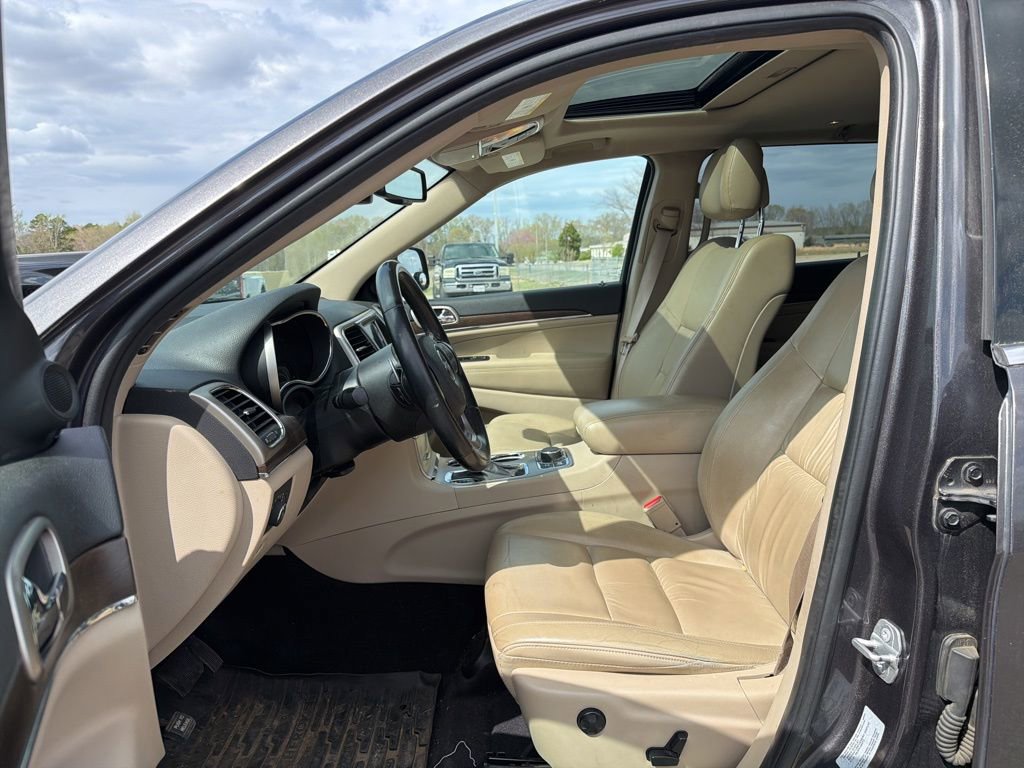 Used 2016 Jeep Grand Cherokee Limited w/ Trailer Tow Group IV image 7