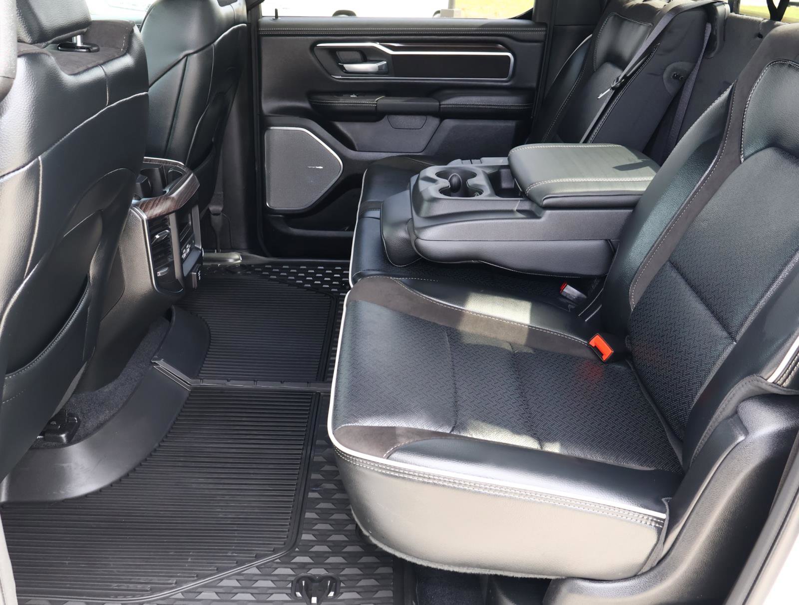 Used 2026 RAM 1500 Laramie w/ Night Edition image 21