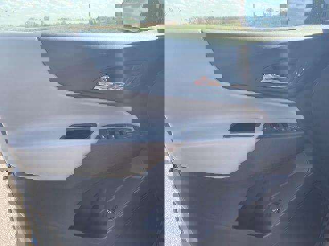 Used 2024 Chevrolet Equinox LT FWD image 33