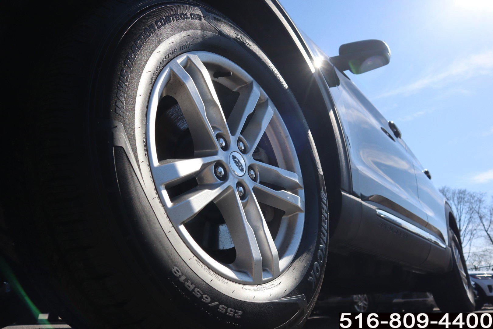 Used 2021 Ford Explorer XLT image 9