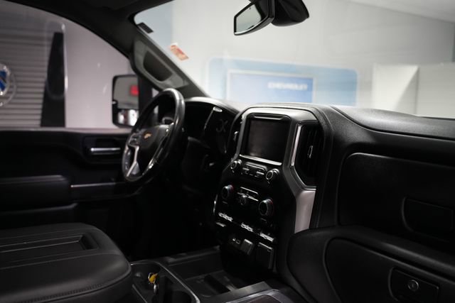 Used 2020 Chevrolet Silverado 3500 LTZ w/ LTZ Plus Package AWD/4WD image 20