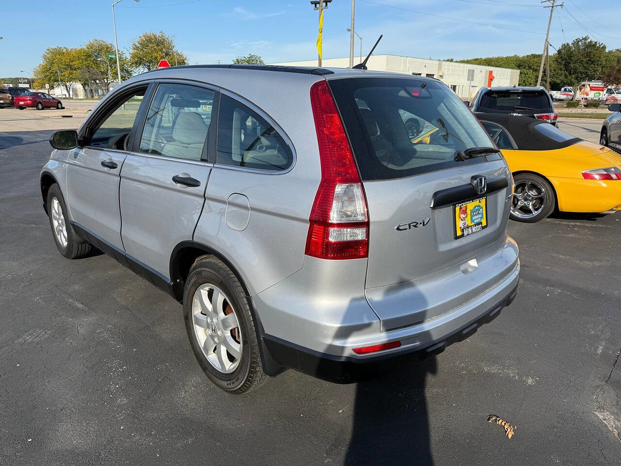 Used 2011 Honda CR-V LX image 4