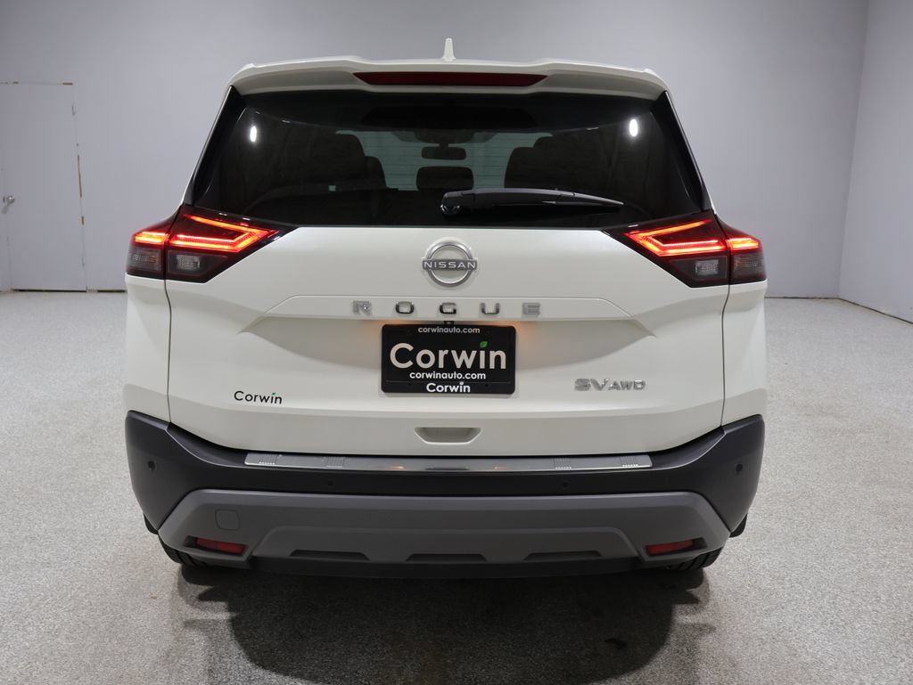 Used 2023 Nissan Rogue SV AWD/4WD image 3