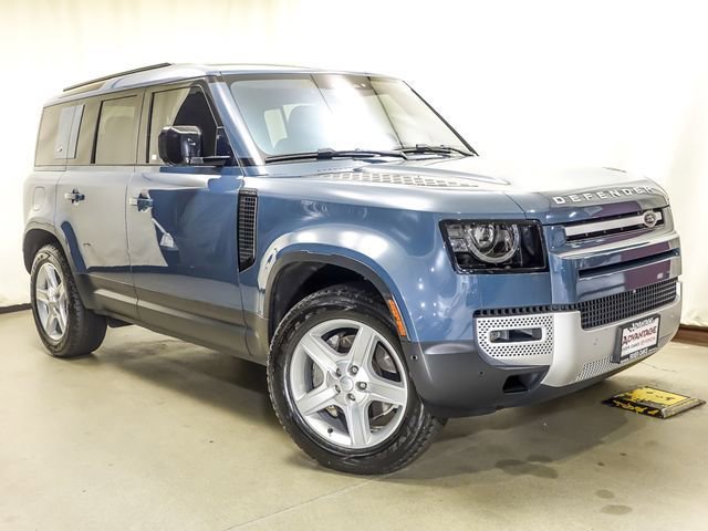 Used 2022 Land Rover Defender 110 SE AWD/4WD image 2