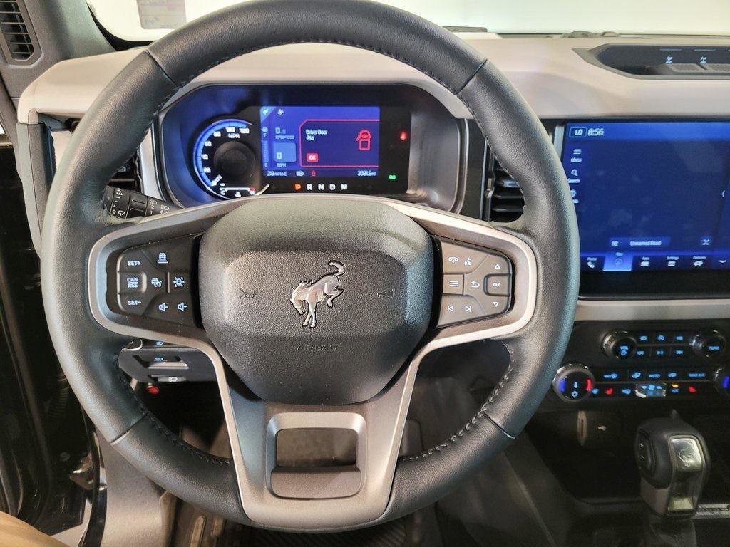 Used 2022 Ford Bronco Wildtrak image 10