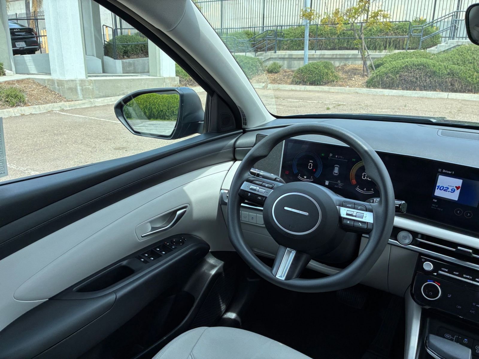 Used 2025 Hyundai Tucson SEL FWD image 36