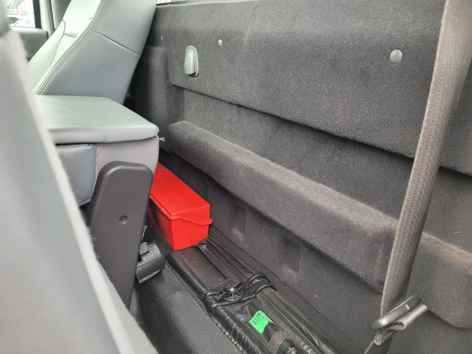 Used 2016 Ford F550 2WD Regular Cab Super Duty image 14