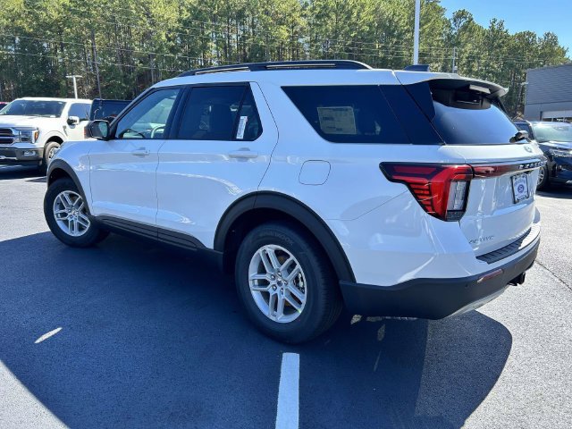 New 2027 Ford Explorer Active w/ Active Comfort Package RWD image 10