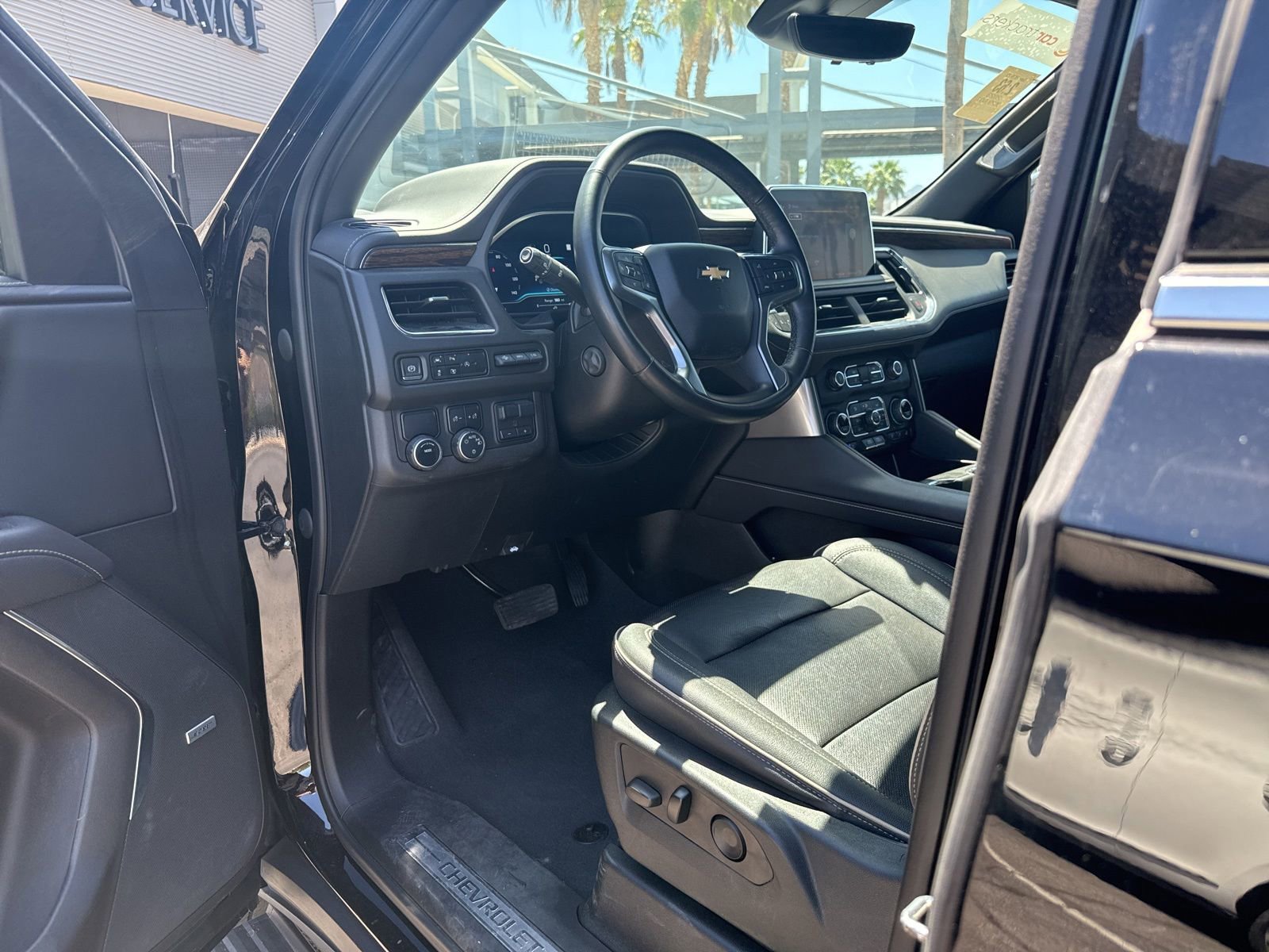 Used 2023 Chevrolet Tahoe Premier RWD image 9