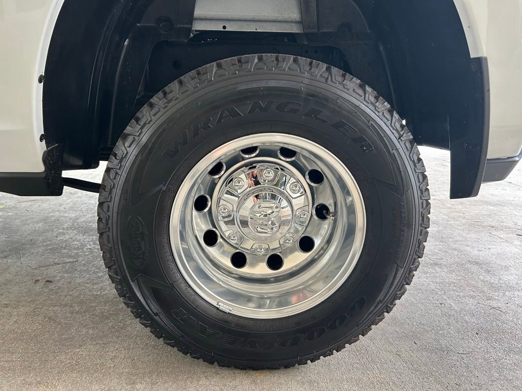 Used 2025 RAM 3500 Big Horn AWD/4WD image 17