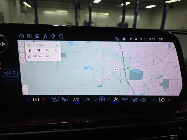 Used 2024 Chevrolet Traverse RS w/ LPO, Floor Liner Package AWD/4WD image 24