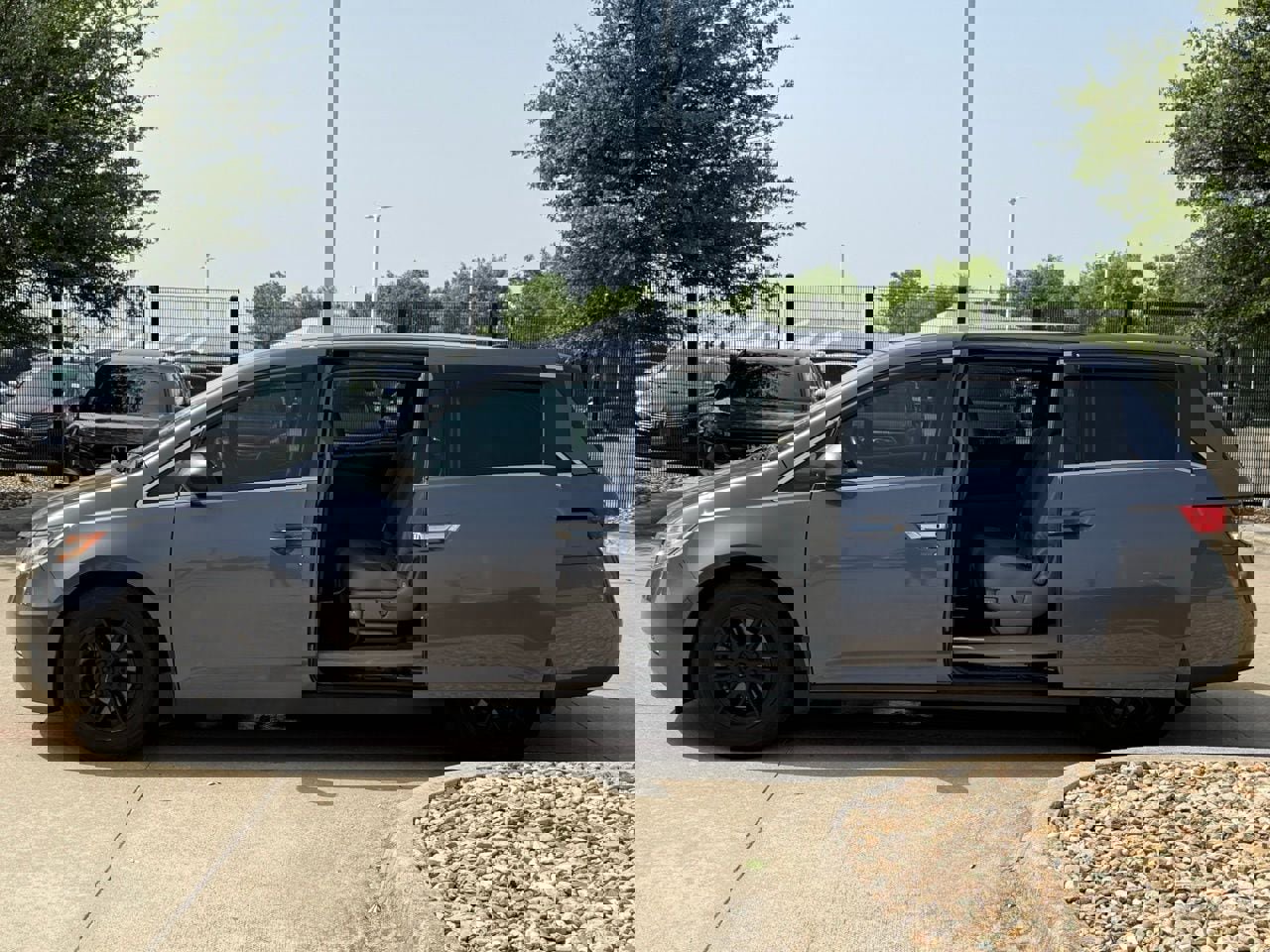 Used 2016 Honda Odyssey EX-L image 3