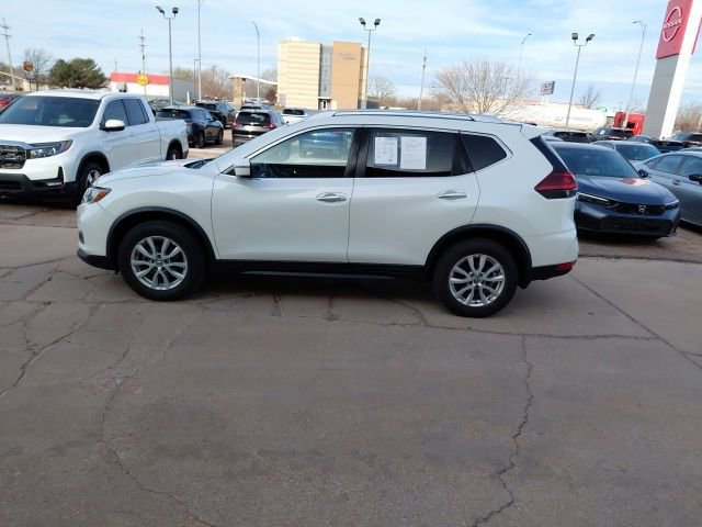 Used 2018 Nissan Rogue SV image 7