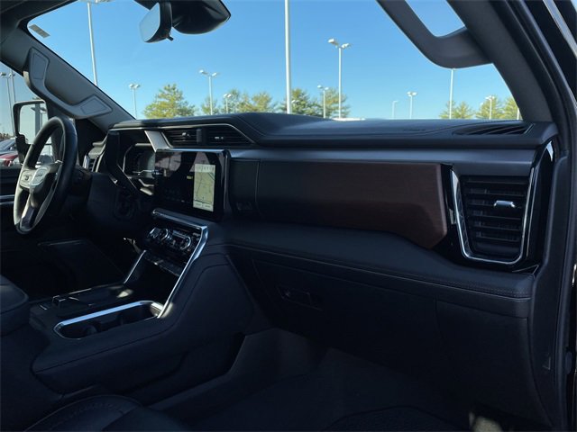 Used 2024 GMC Sierra 2500 Denali w/ Denali Reserve Package image 18