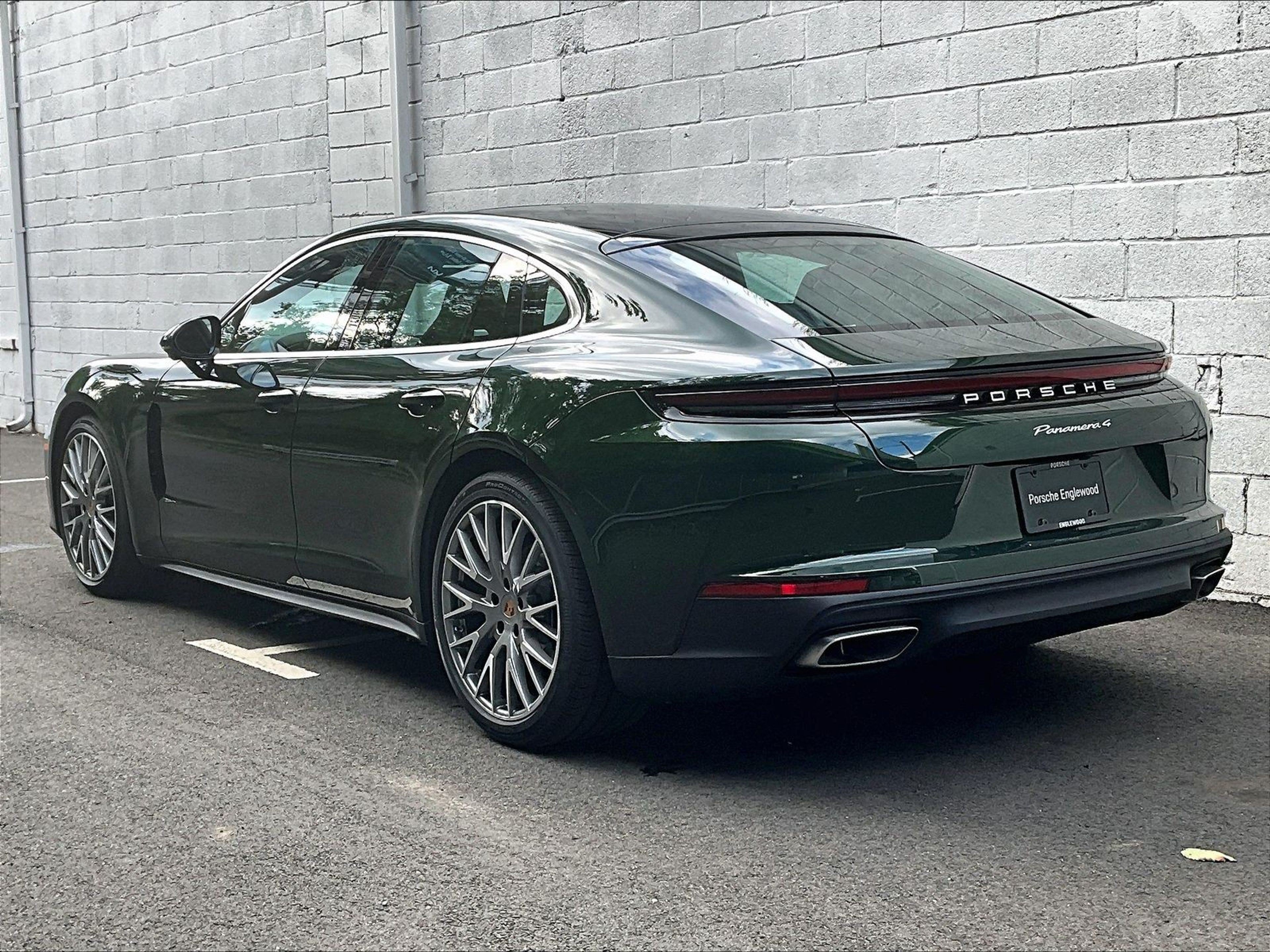 New 2026 Porsche Panamera 4 AWD/4WD image 3