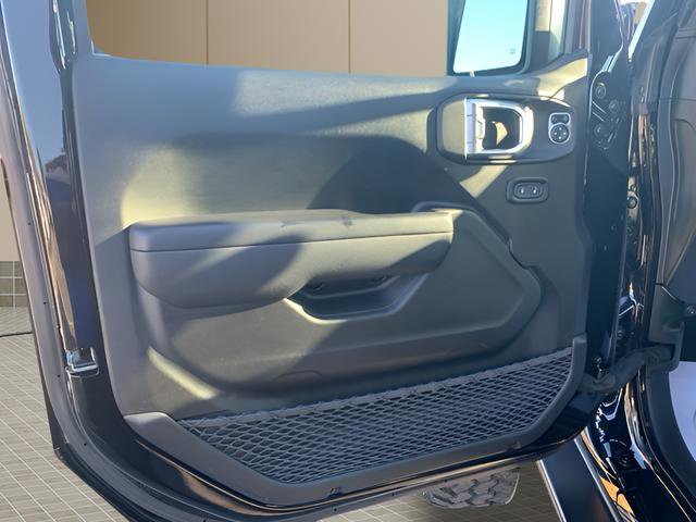 Used 2023 Jeep Gladiator Willys image 33