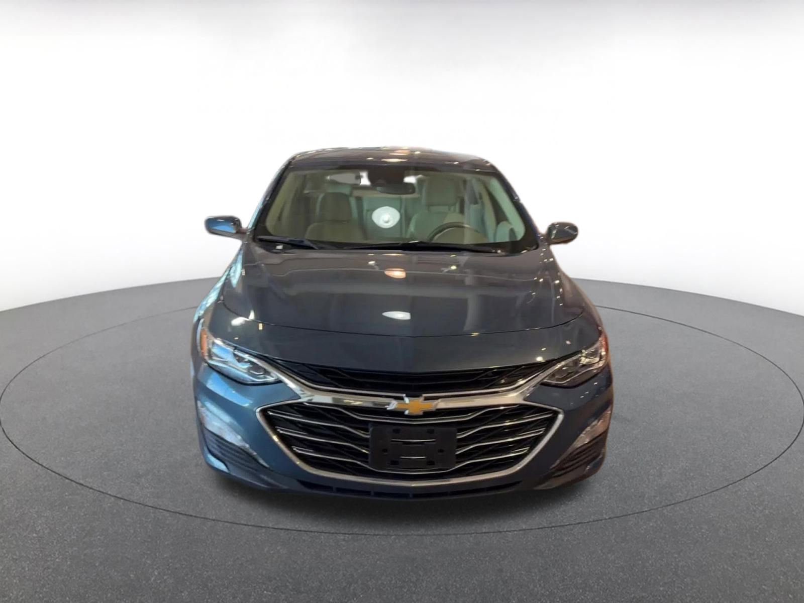 Used 2024 Chevrolet Malibu LT image 4