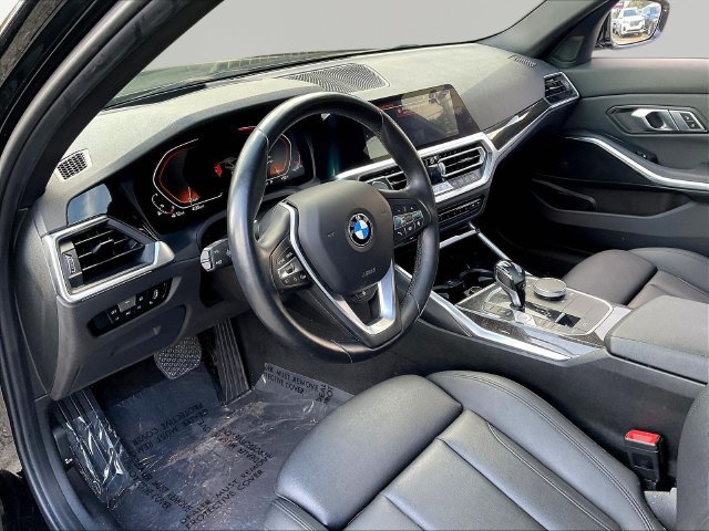 Used 2021 BMW 330i Sedan w/ Premium Package RWD image 18