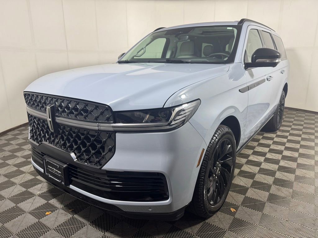 New 2026 Lincoln Navigator Reserve w/ Jet Appearance Package