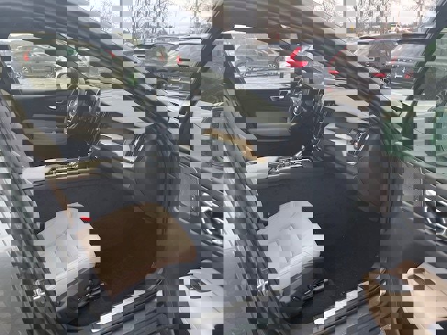 New 2026 Volvo XC60 B5 Plus w/ Protection Package Premier image 5