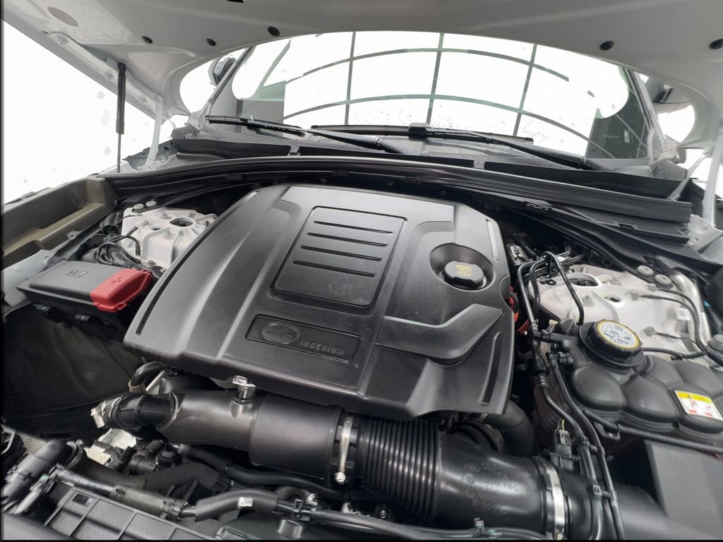 Used 2024 Land Rover Range Rover Velar S AWD/4WD image 18