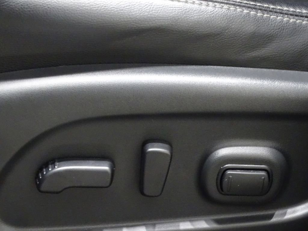 Used 2020 Nissan Murano SL image 20