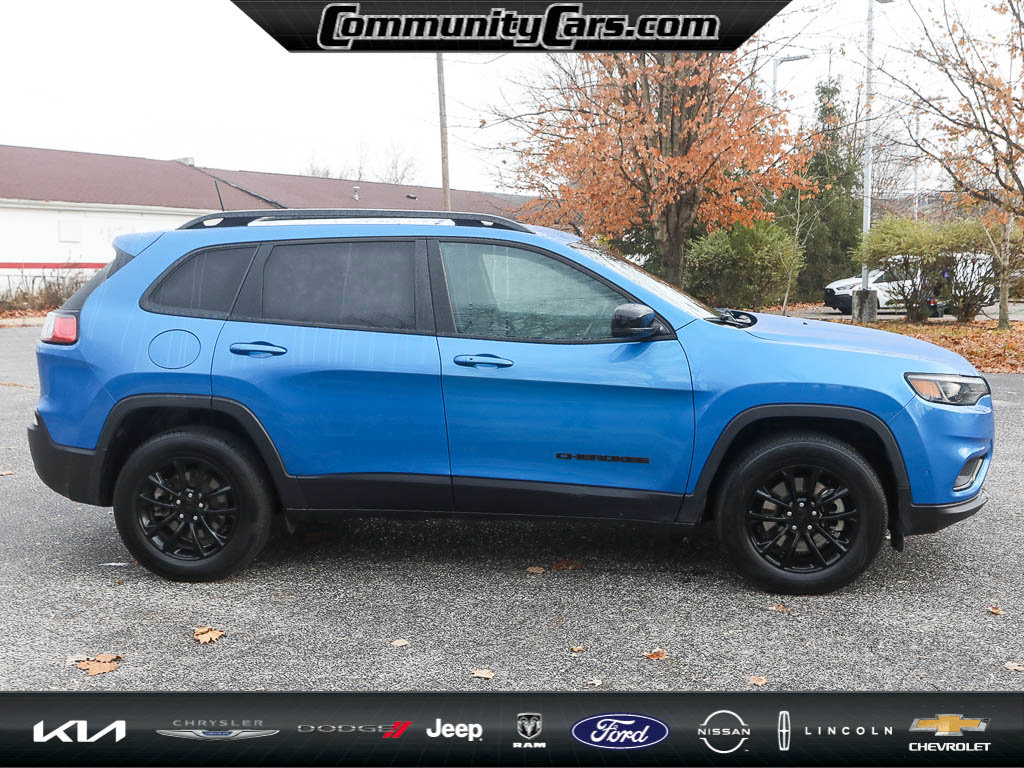 Used 2023 Jeep Cherokee Altitude Lux image 8