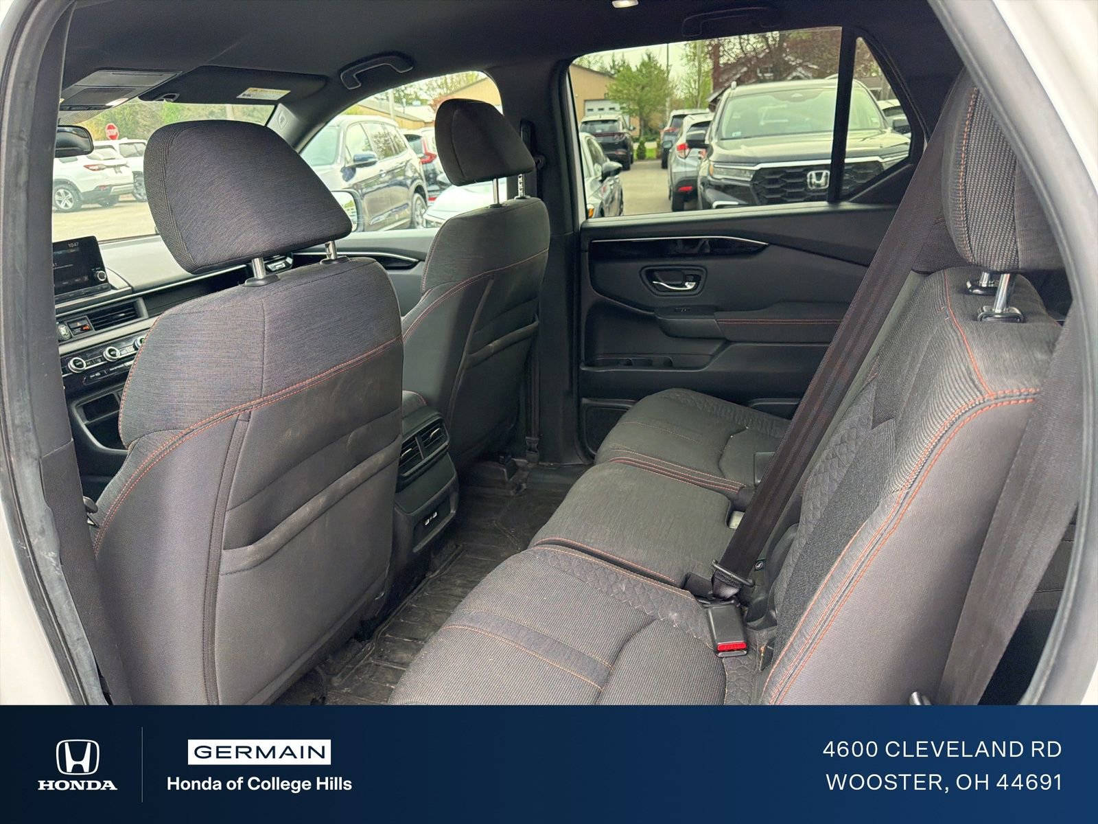 Used 2023 Honda Pilot Sport image 12