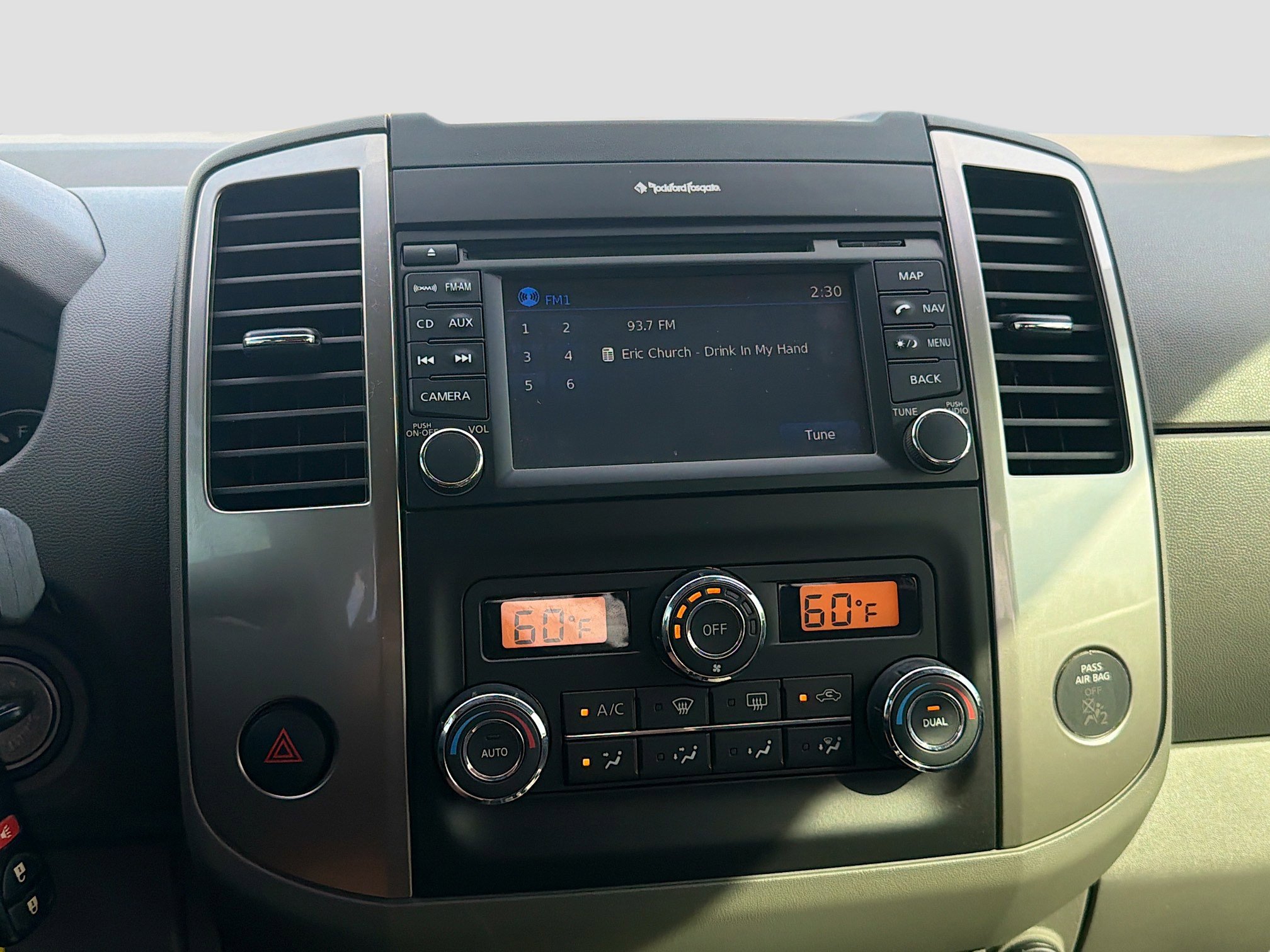 Used 2013 Nissan Frontier SL w/ Moonroof Pkg image 25