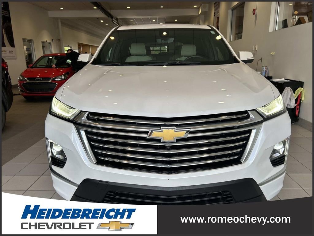 Used 2023 Chevrolet Traverse Premier w/ LPO, Floor Liner Package AWD/4WD image 39