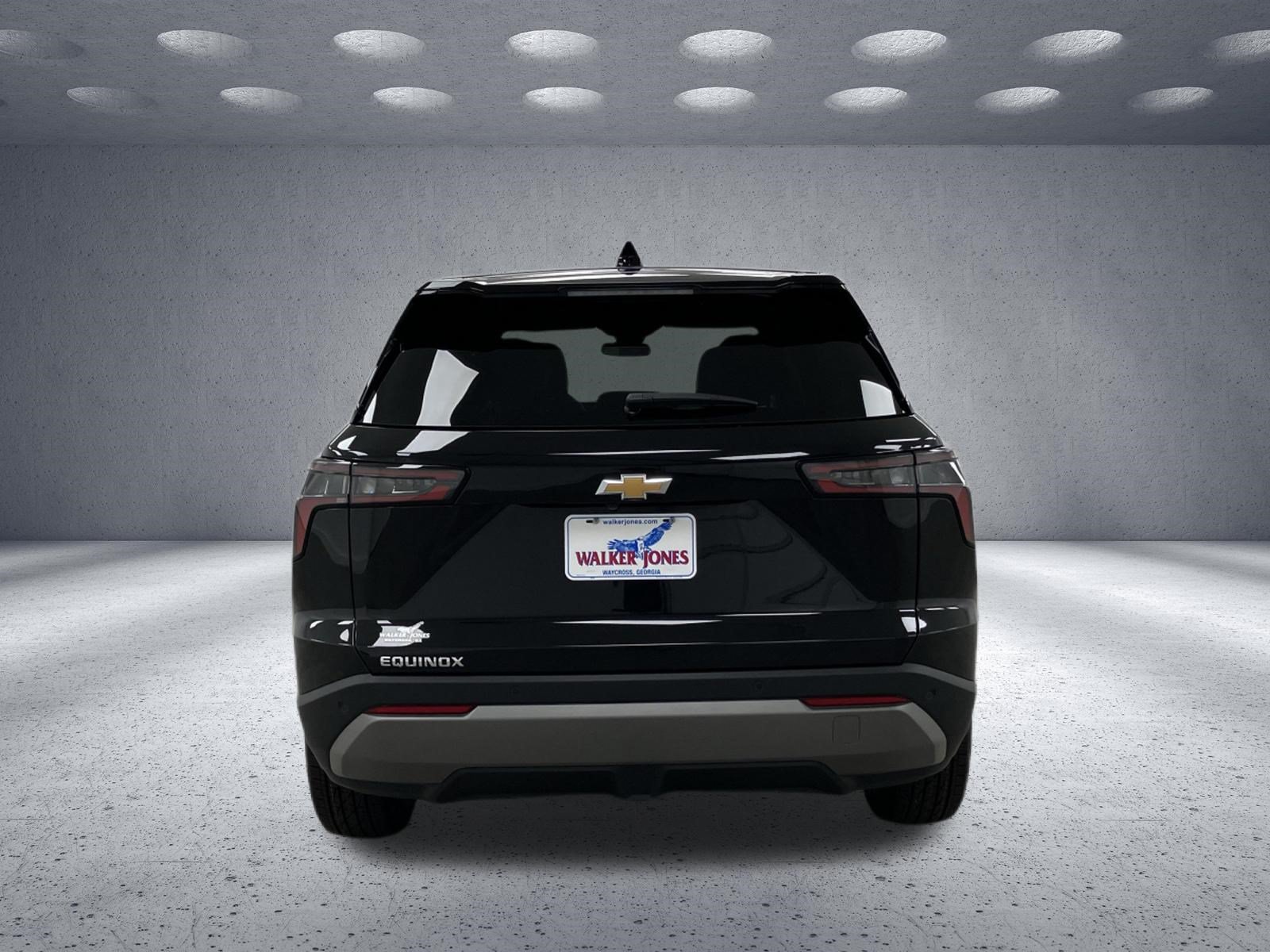 New 2027 Chevrolet Equinox LT w/ Convenience Package II FWD image 4