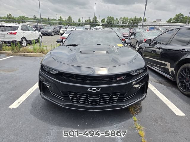 Used 2019 Chevrolet Camaro SS RWD image 2