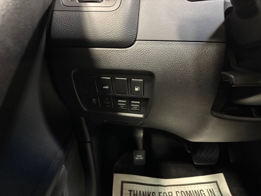 Used 2013 Nissan Murano SL AWD/4WD image 17