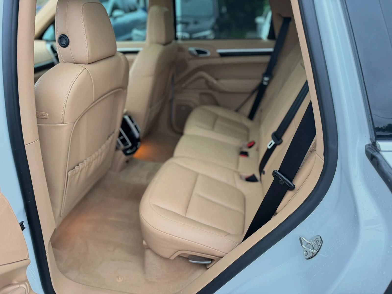 Used 2014 Porsche Cayenne S AWD/4WD image 31