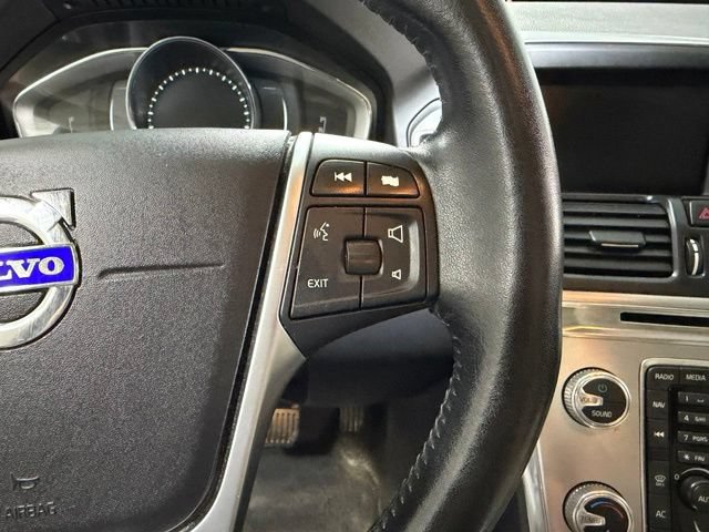 Used 2017 Volvo XC60 T6 Dynamic w/ Preferred Option Package AWD/4WD image 17